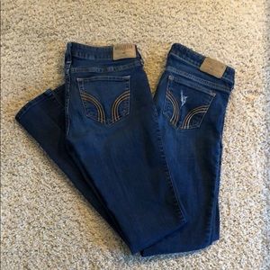 Hollister jeans 2 pair bundle size 26/31 BTS lot